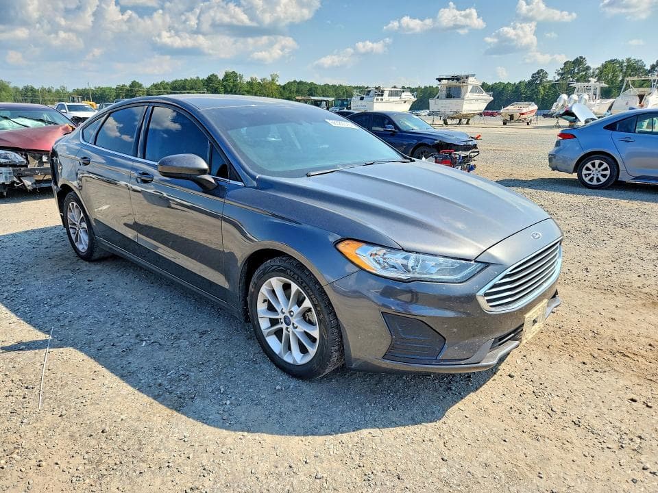 2020 FORD FUSION SE 4