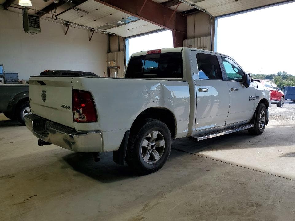2018 RAM 1500 SLT 3