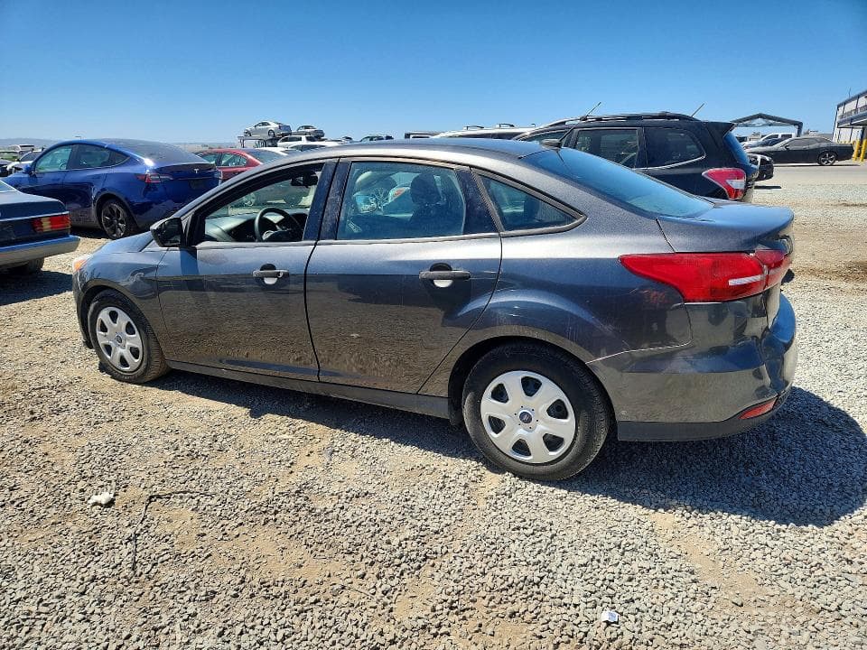 2018 FORD FOCUS S 2