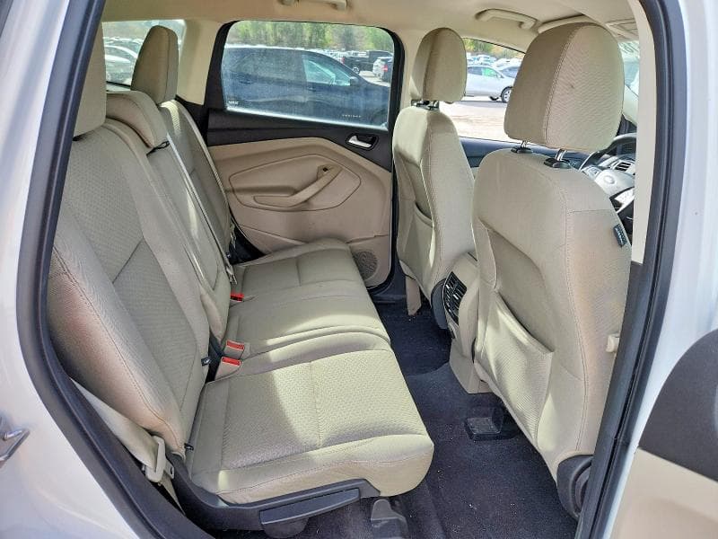 2017 FORD ESCAPE SE 11