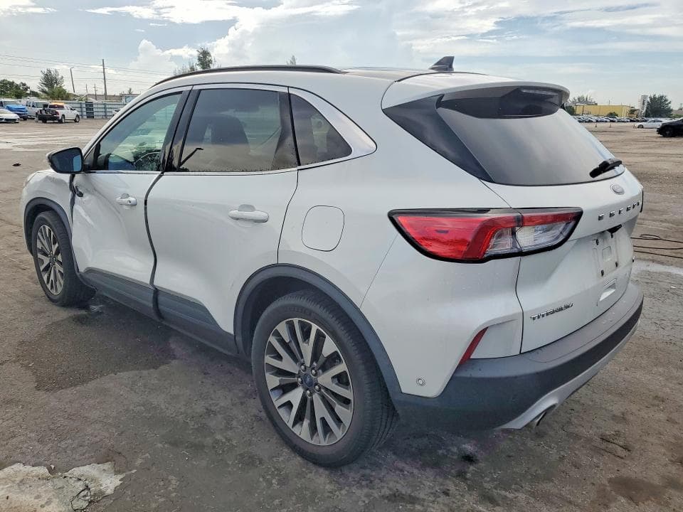 2020 FORD ESCAPE TITANIUM 2