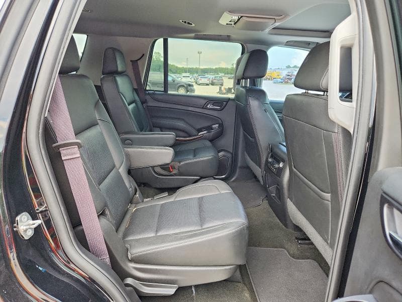 2017 GMC YUKON SLT 11