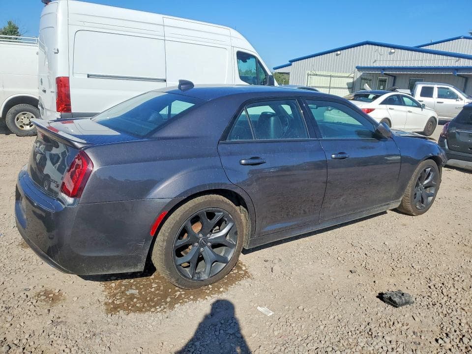 2020 CHRYSLER 300 S 3