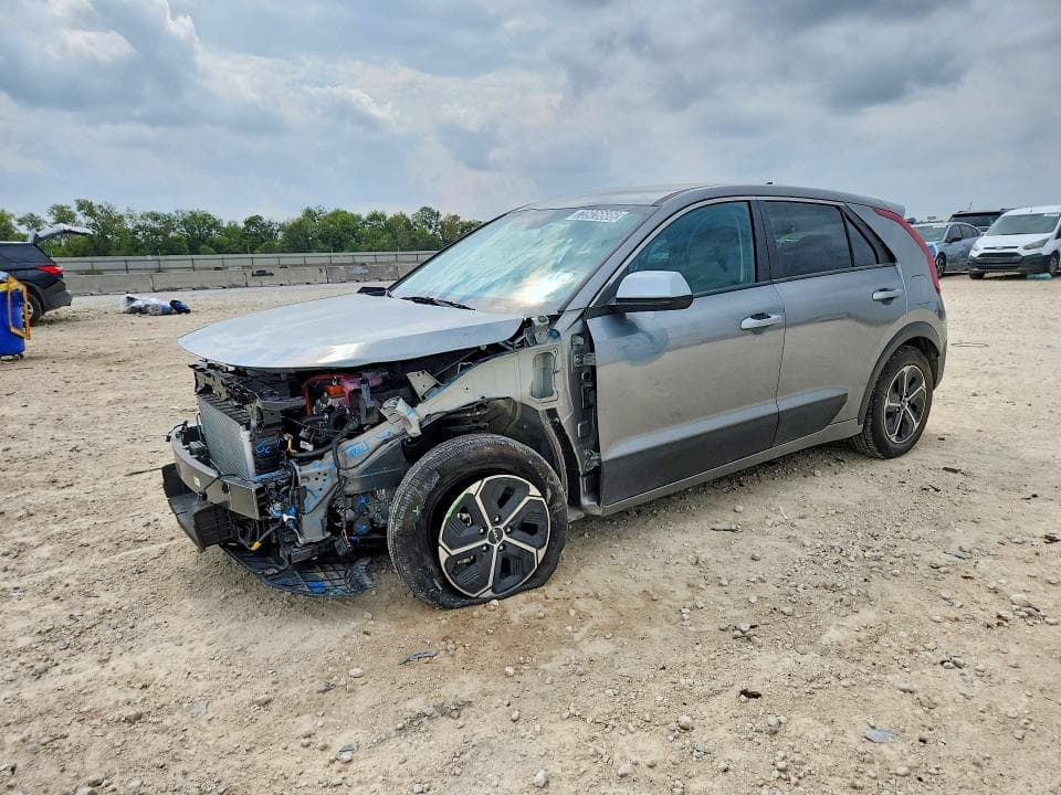 2026 KIA NIRO LX