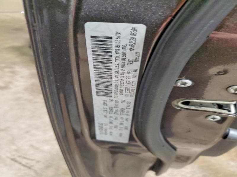 2017 RAM 1500 SLT 12