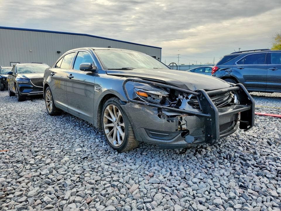 2017 FORD TAURUS LIMITED 4