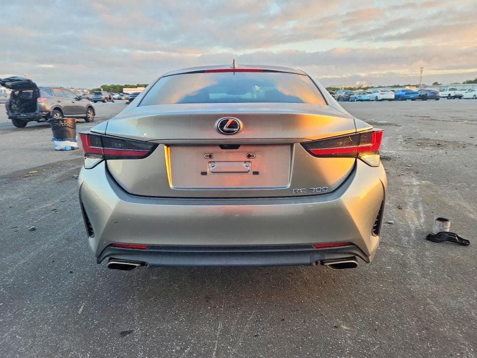 2019 LEXUS RC 300 6