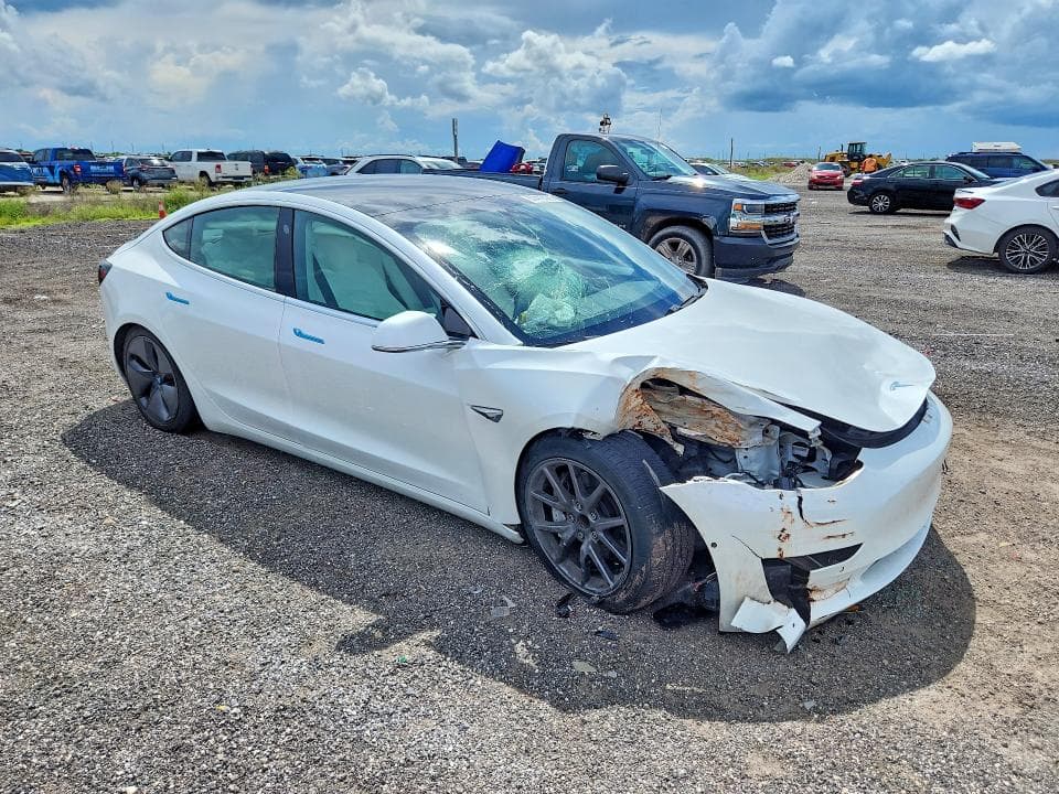 2020 TESLA MODEL 3 4
