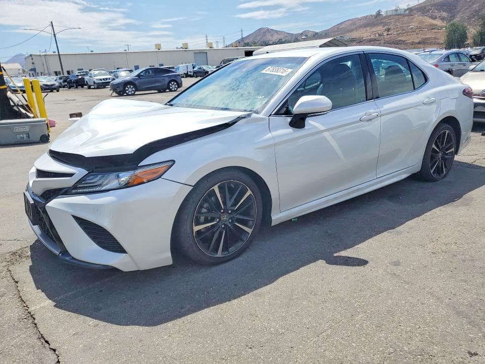 2018 TOYOTA CAMRY XSE - 1