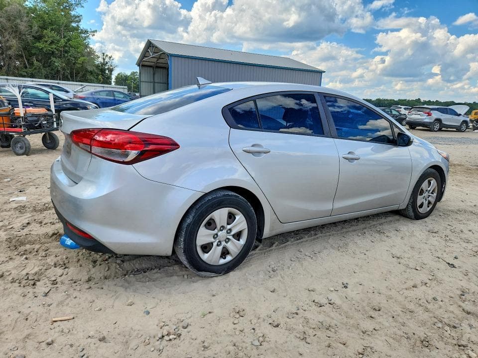 2017 KIA FORTE LX 3