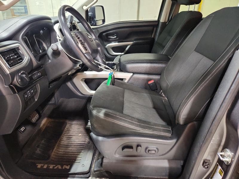 2017 NISSAN TITAN S 7
