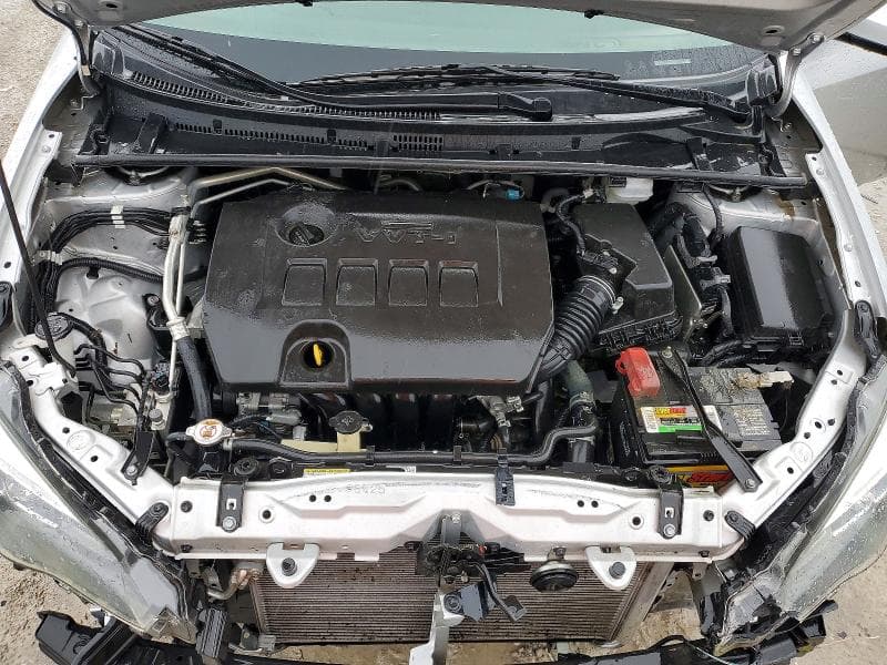 2019 TOYOTA COROLLA SE 11