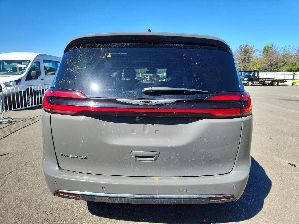 2025 CHRYSLER PACIFICA SELECT 6