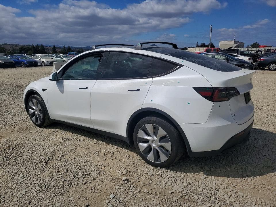 2023 TESLA MODEL Y 2
