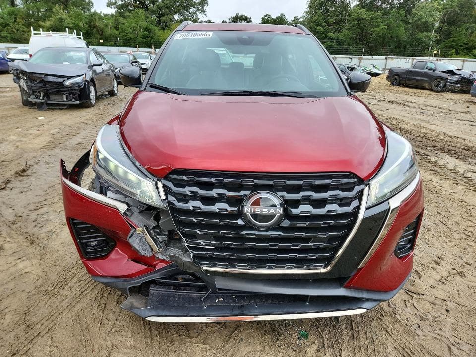 2022 NISSAN KICKS SR 5