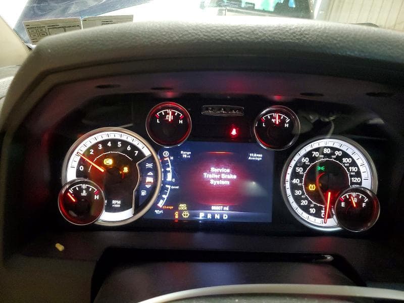 2017 RAM 1500 SLT 9