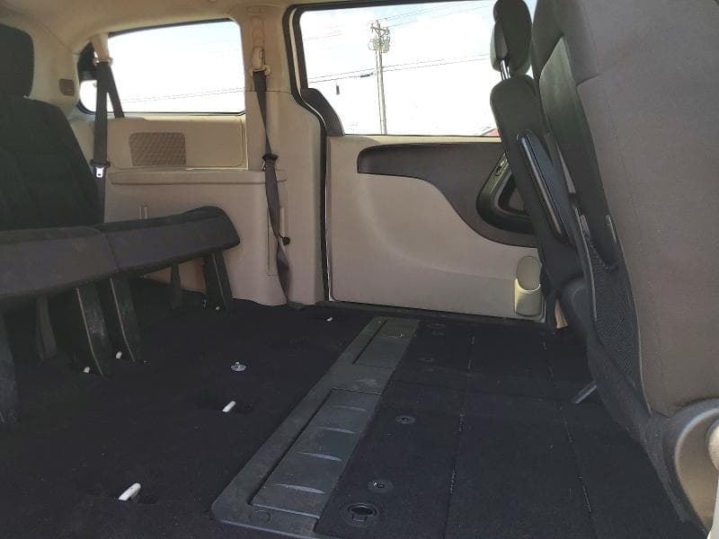 2017 DODGE GRAND CARAVAN SE 11