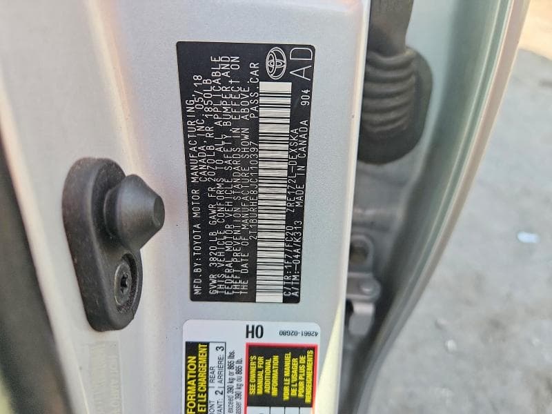 2018 TOYOTA COROLLA SE 12
