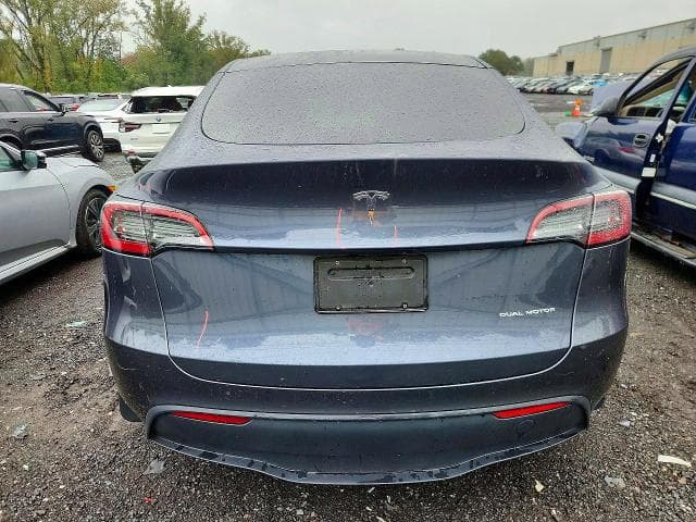 2023 TESLA MODEL Y 6