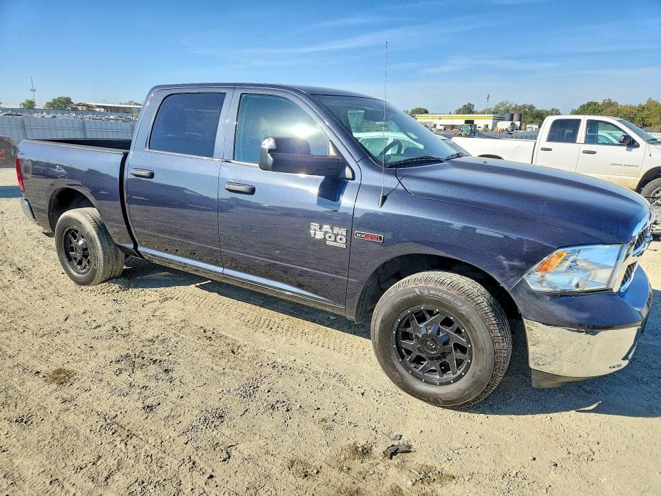 2019 RAM 1500 CLASSIC TRADESMAN 4