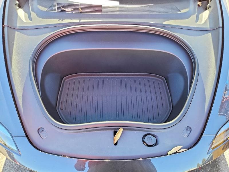 2025 TESLA MODEL 3 11