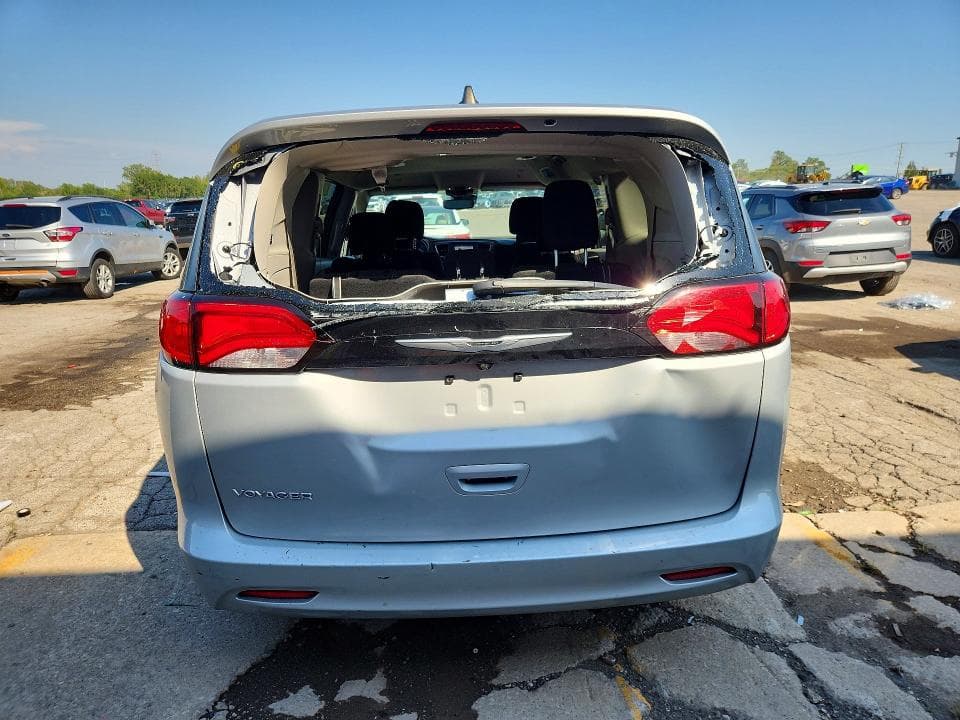 2024 CHRYSLER VOYAGER LX 6