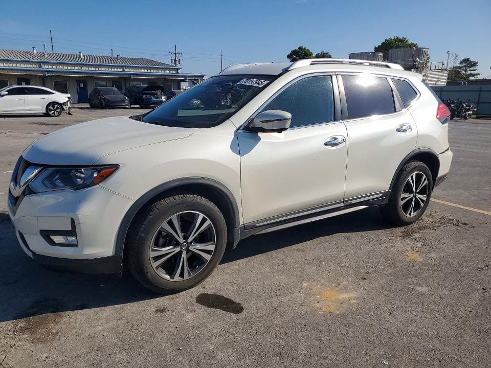 2017 NISSAN ROGUE SL