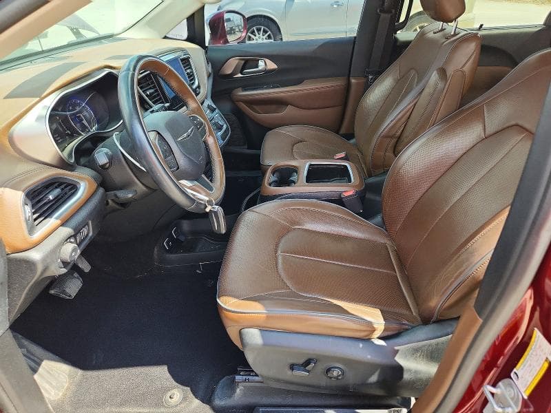 2017 CHRYSLER PACIFICA LIMITED 7