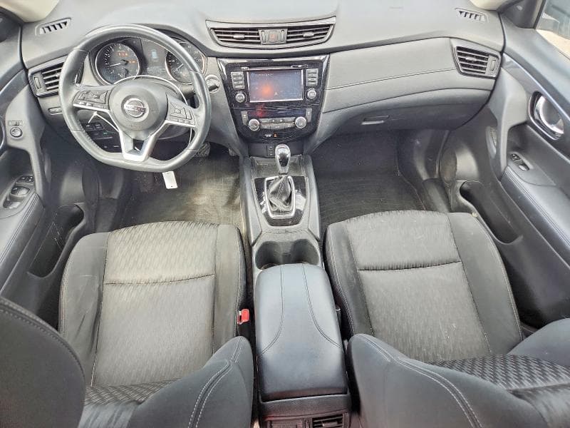 2017 NISSAN ROGUE SV 8