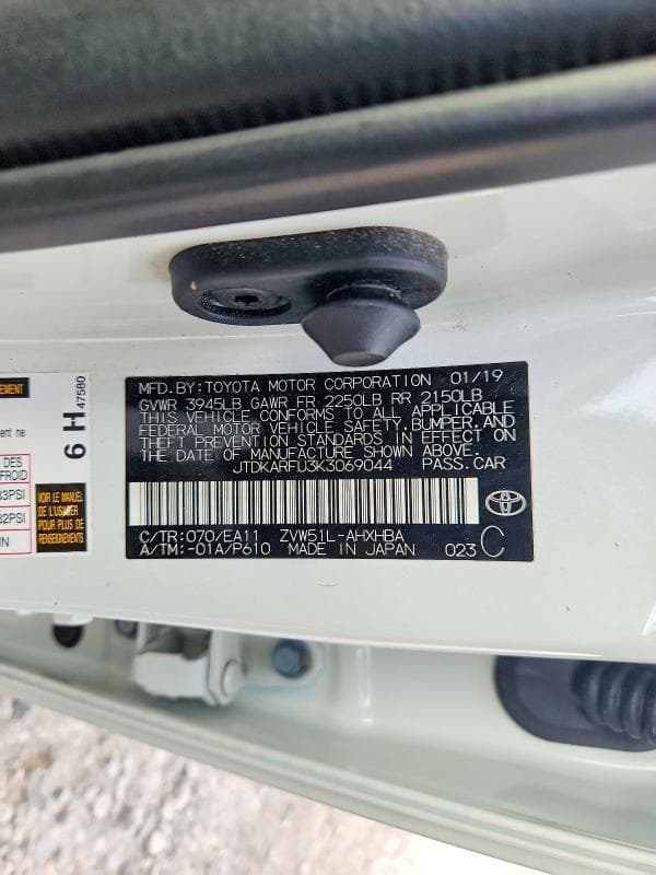 2019 TOYOTA PRIUS LIMITED 12