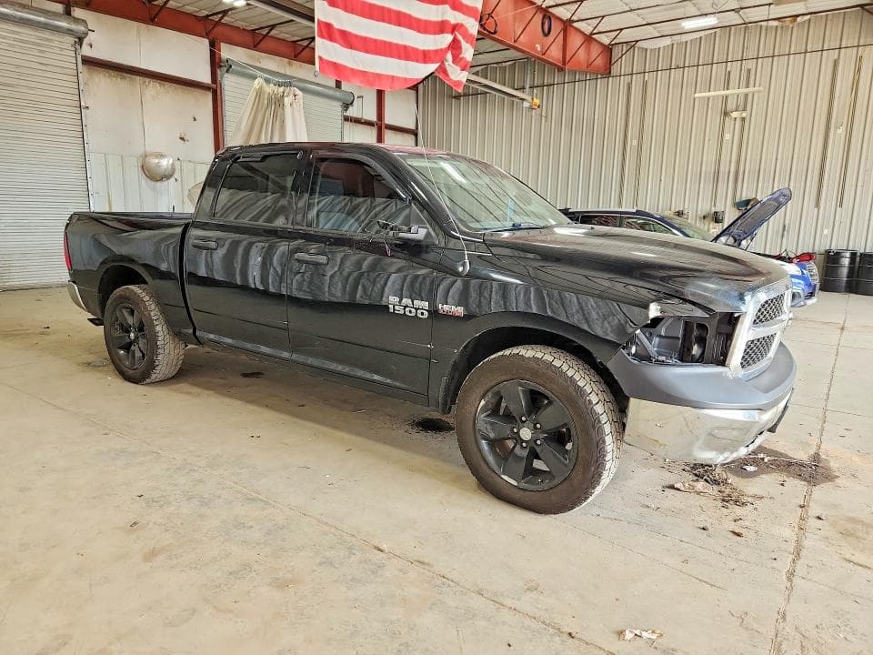 2017 RAM 1500 SLT 4