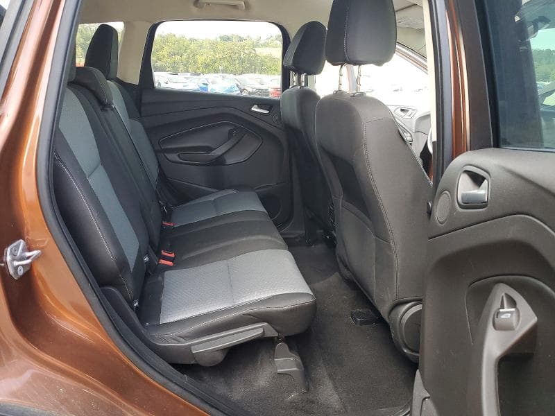 2017 FORD ESCAPE SE 11