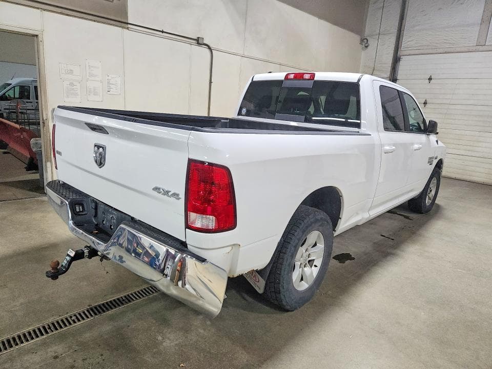 2020 RAM 1500 CLASSIC SLT 3
