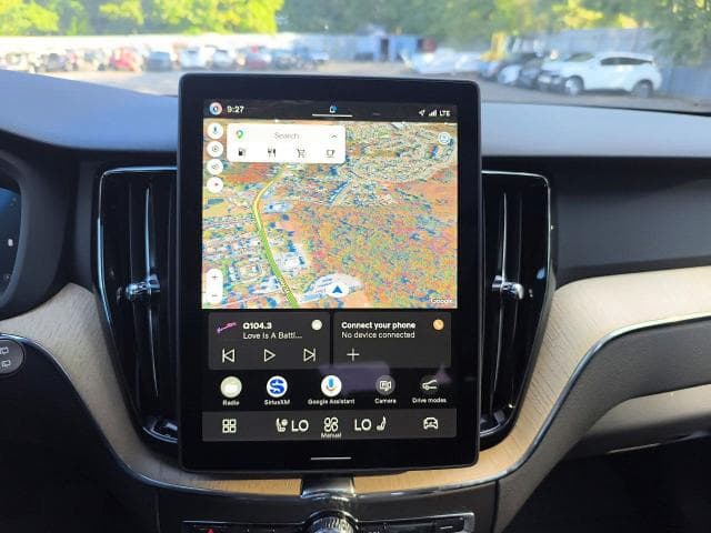 2026 VOLVO XC60 PLUS 9
