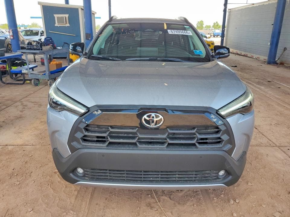 2026 TOYOTA COROLLA CROSS XLE 5