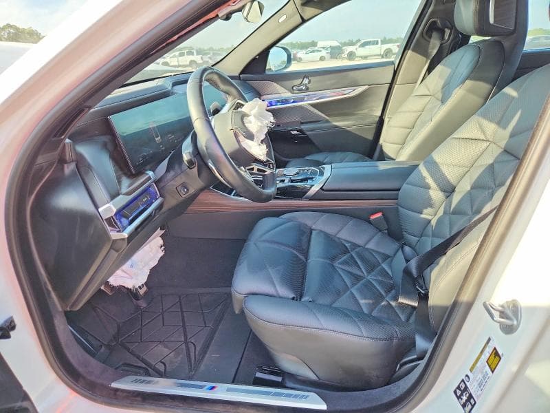2025 BMW 740 XI 7