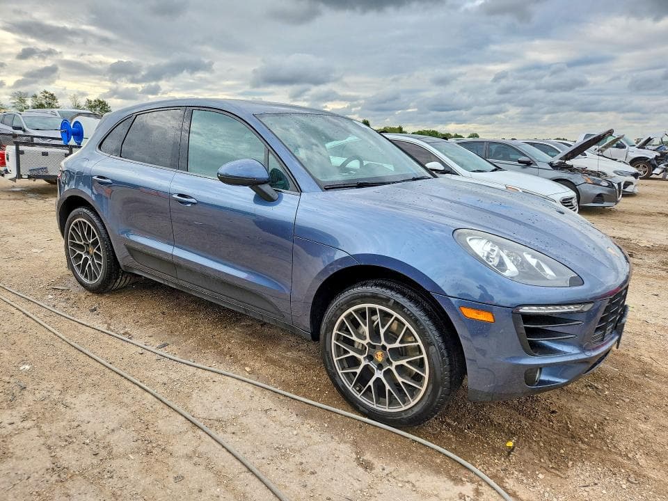 2017 PORSCHE MACAN S 4