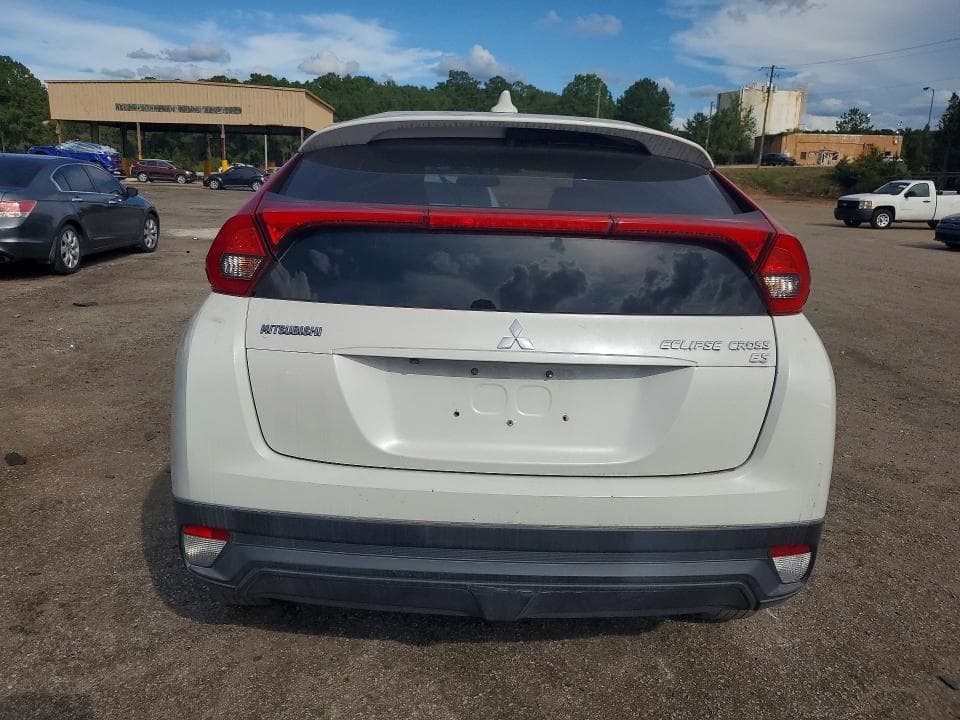 2018 MITSUBISHI ECLIPSE CROSS ES 6