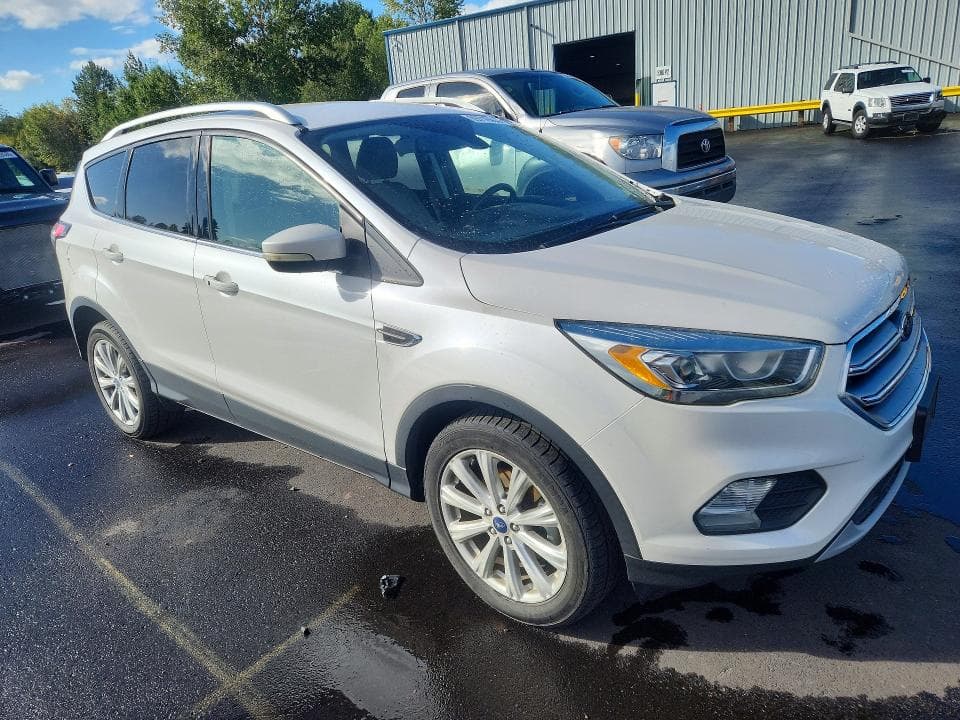 2017 FORD ESCAPE TITANIUM 4