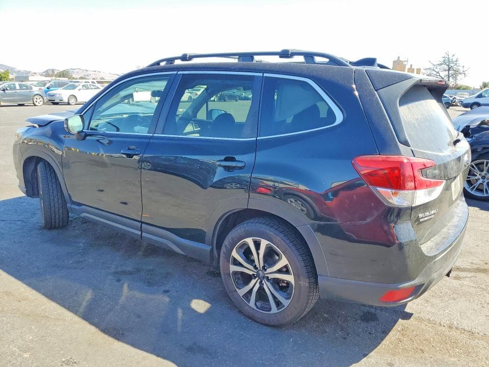 2022 SUBARU FORESTER LIMITED 2