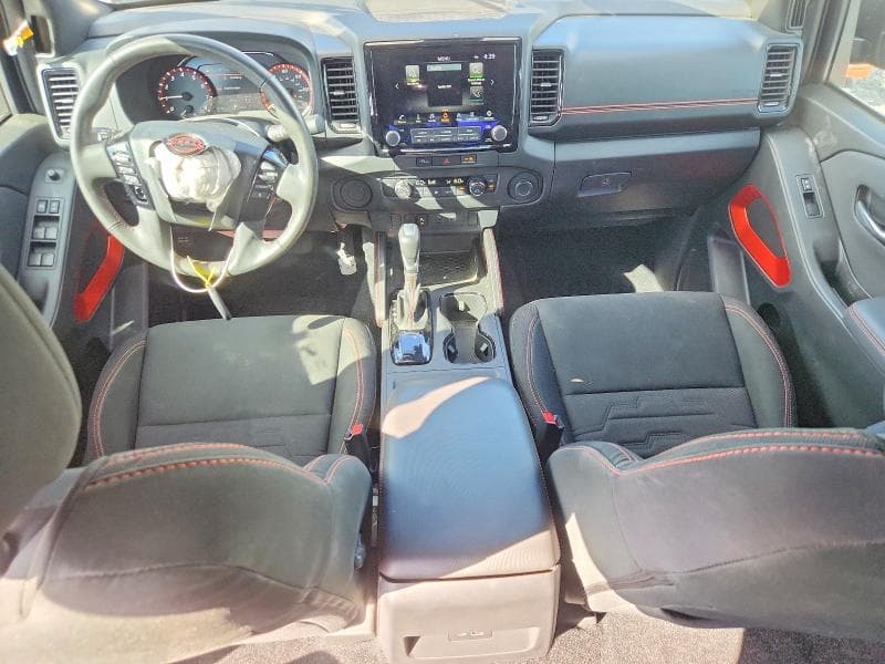 2024 NISSAN FRONTIER PRO-X 8