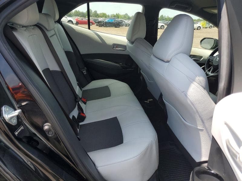 2019 TOYOTA COROLLA HATCHBACK XSE 11