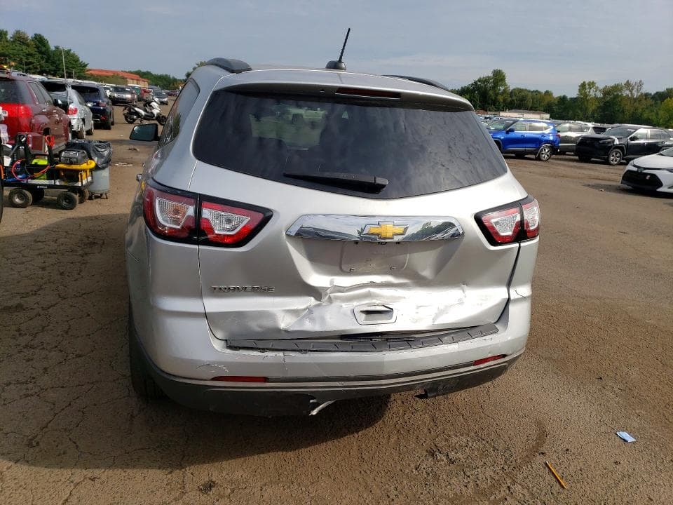 2017 CHEVROLET TRAVERSE LS 6