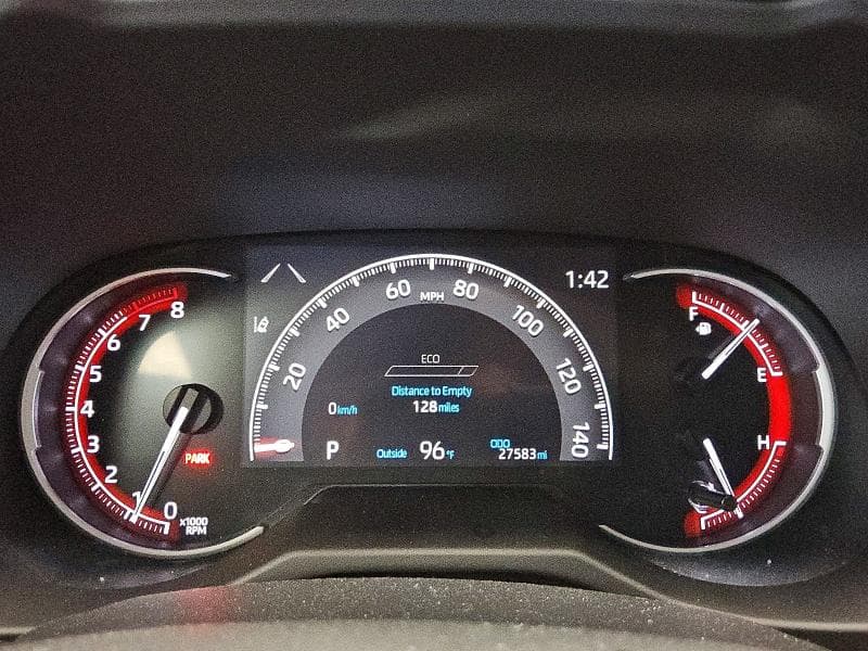 2025 TOYOTA RAV4 LE 9