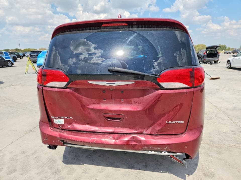 2017 CHRYSLER PACIFICA LIMITED 6