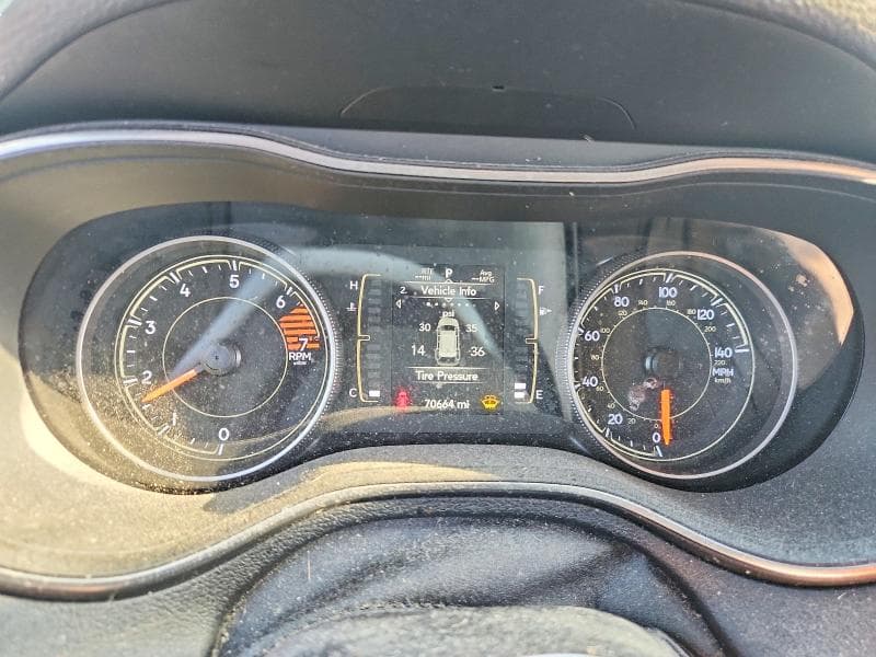 2020 JEEP CHEROKEE LATITUDE PLUS 9