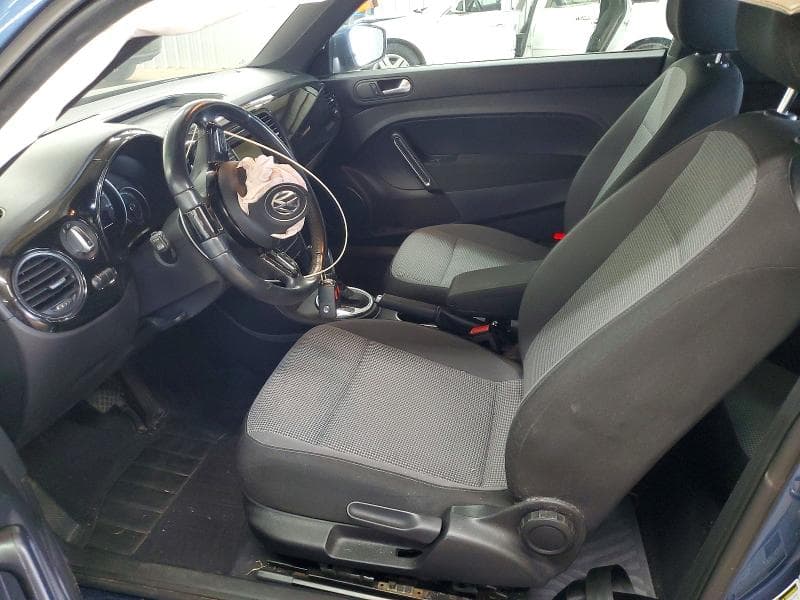 2018 VOLKSWAGEN BEETLE S 7