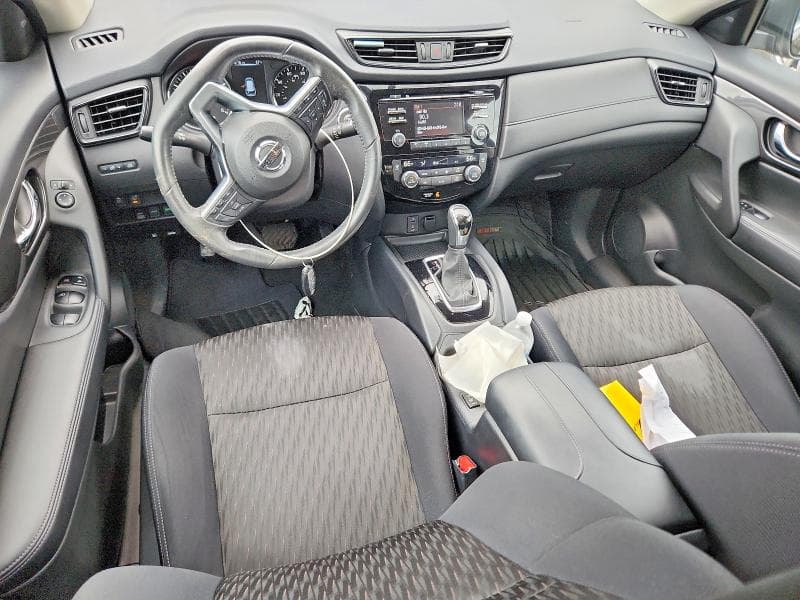 2017 NISSAN ROGUE SV 8