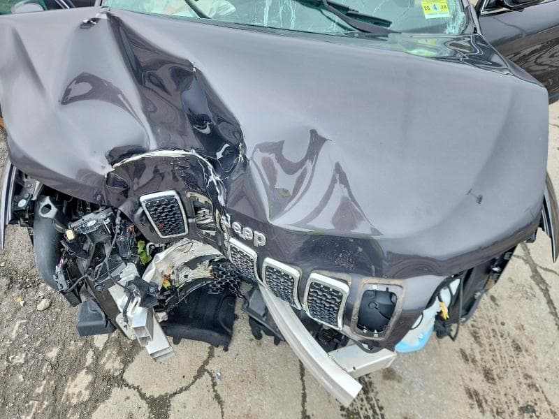 2021 JEEP CHEROKEE LIMITED 12