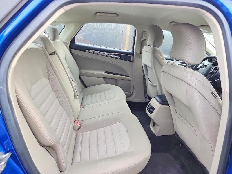 2017 FORD FUSION SE 10